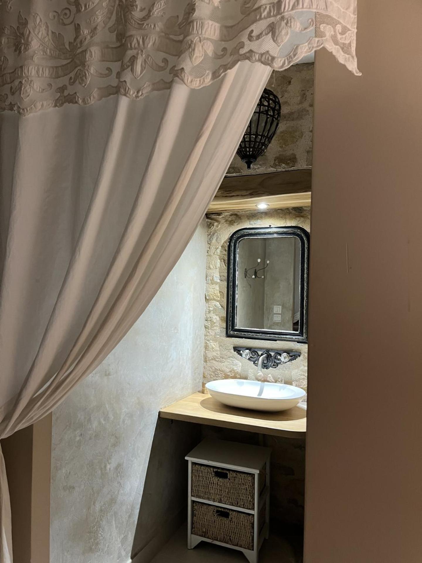 Le Logis D'hortense Holiday home Vic-le-Comte
